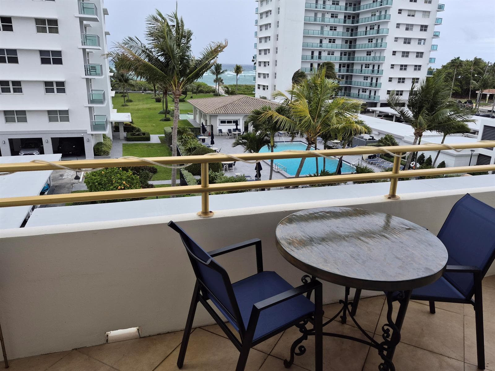 TW PATIO VIEW