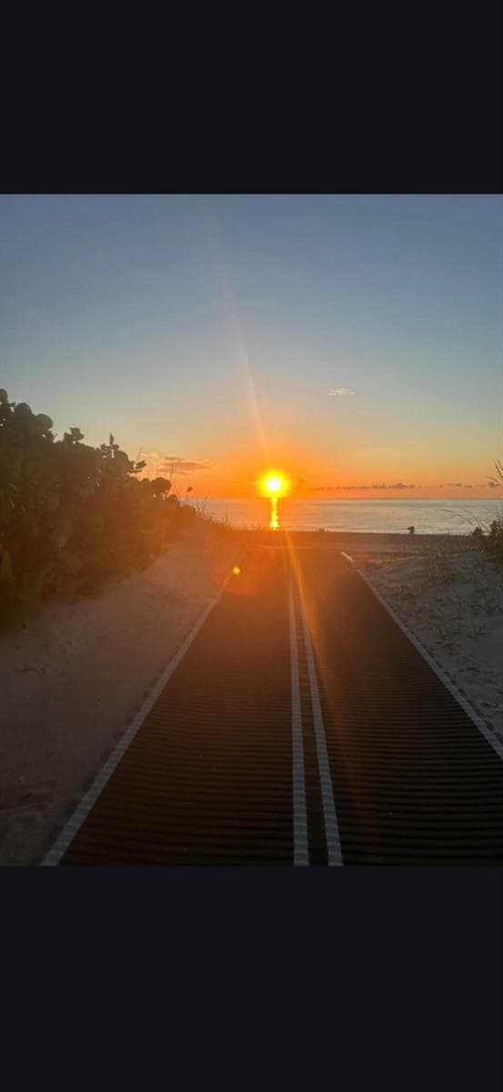 TW BEACH SUNRISE