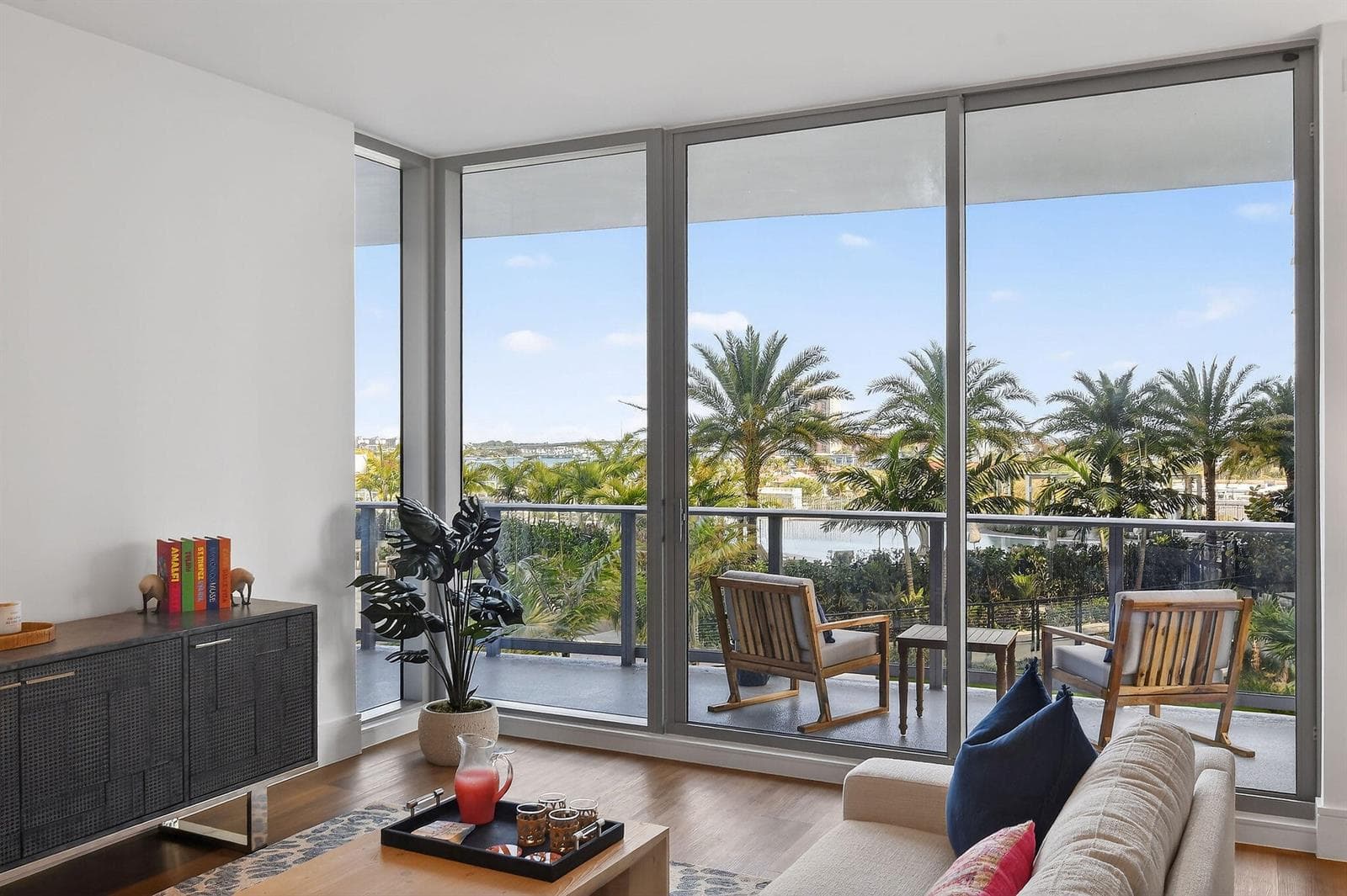 220LakeShoreDr#715(13)