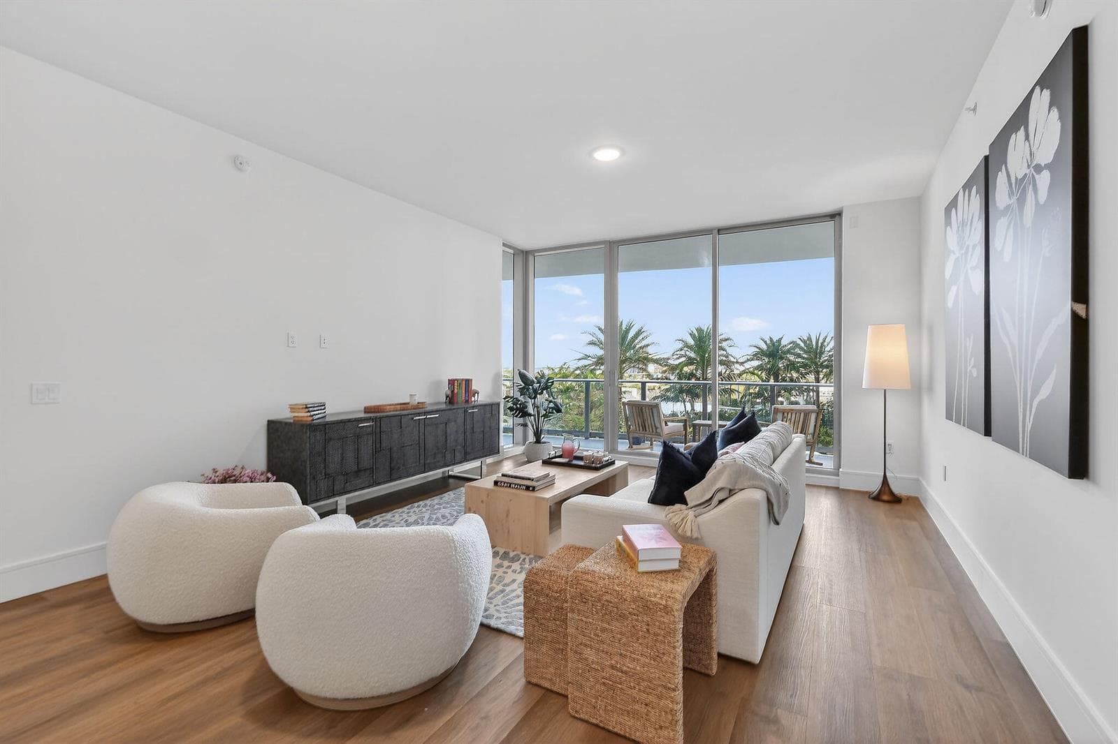220LakeShoreDr#715(11)