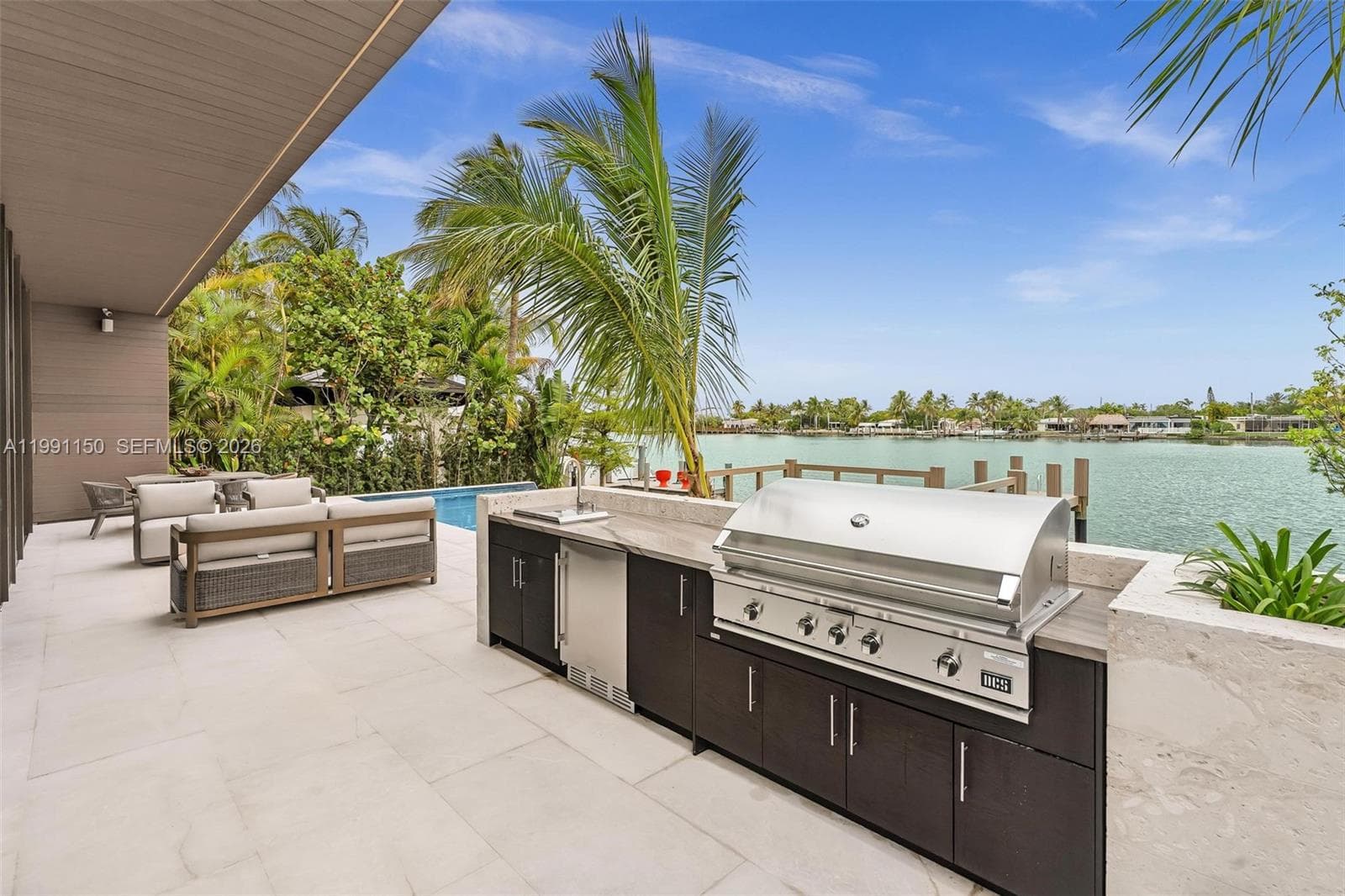 535 N Shore Dr photo 23
