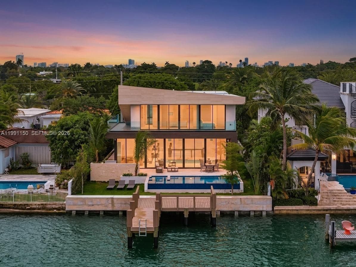 535 N Shore Dr photo 52