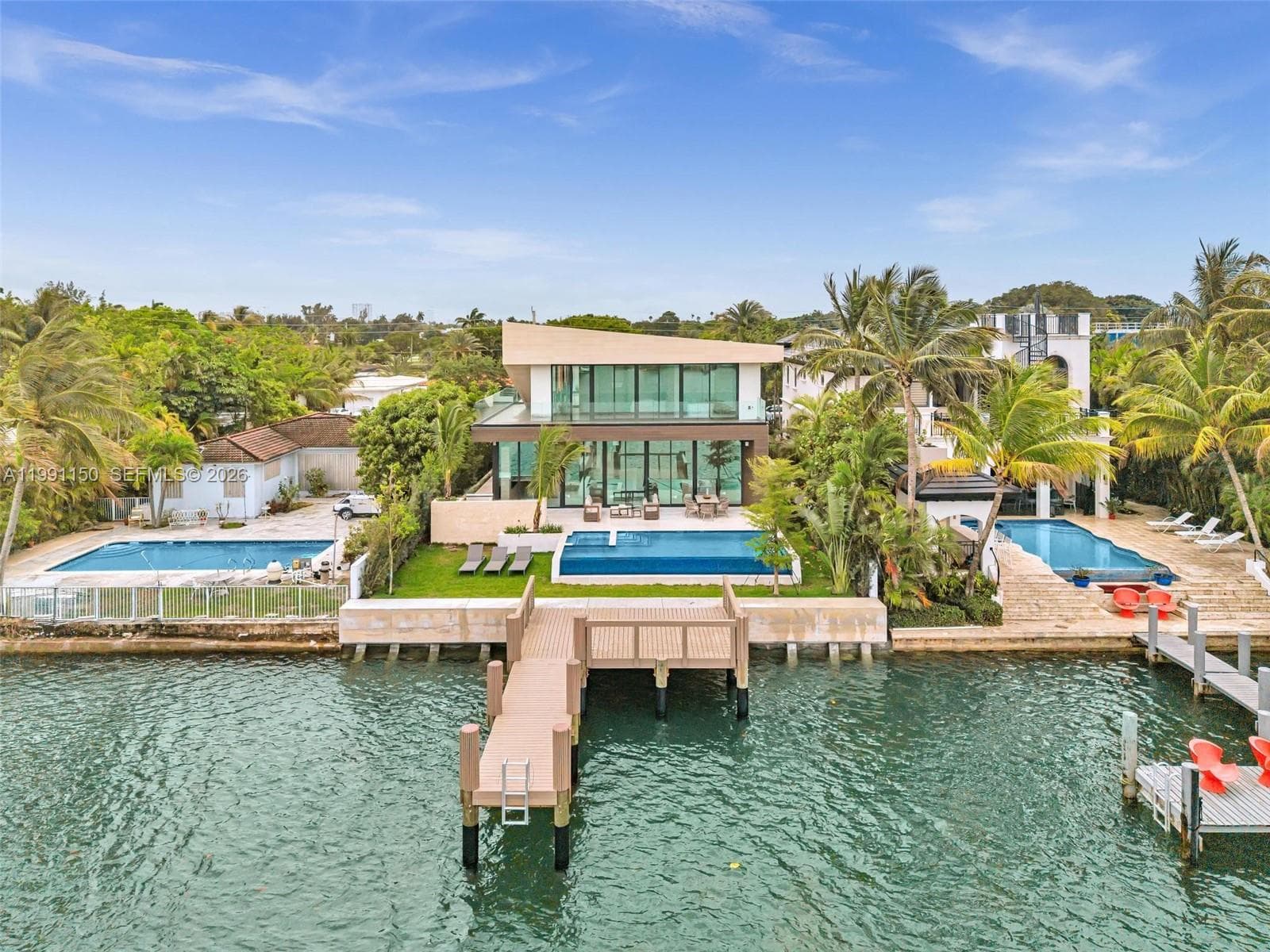 535 N Shore Dr photo 46