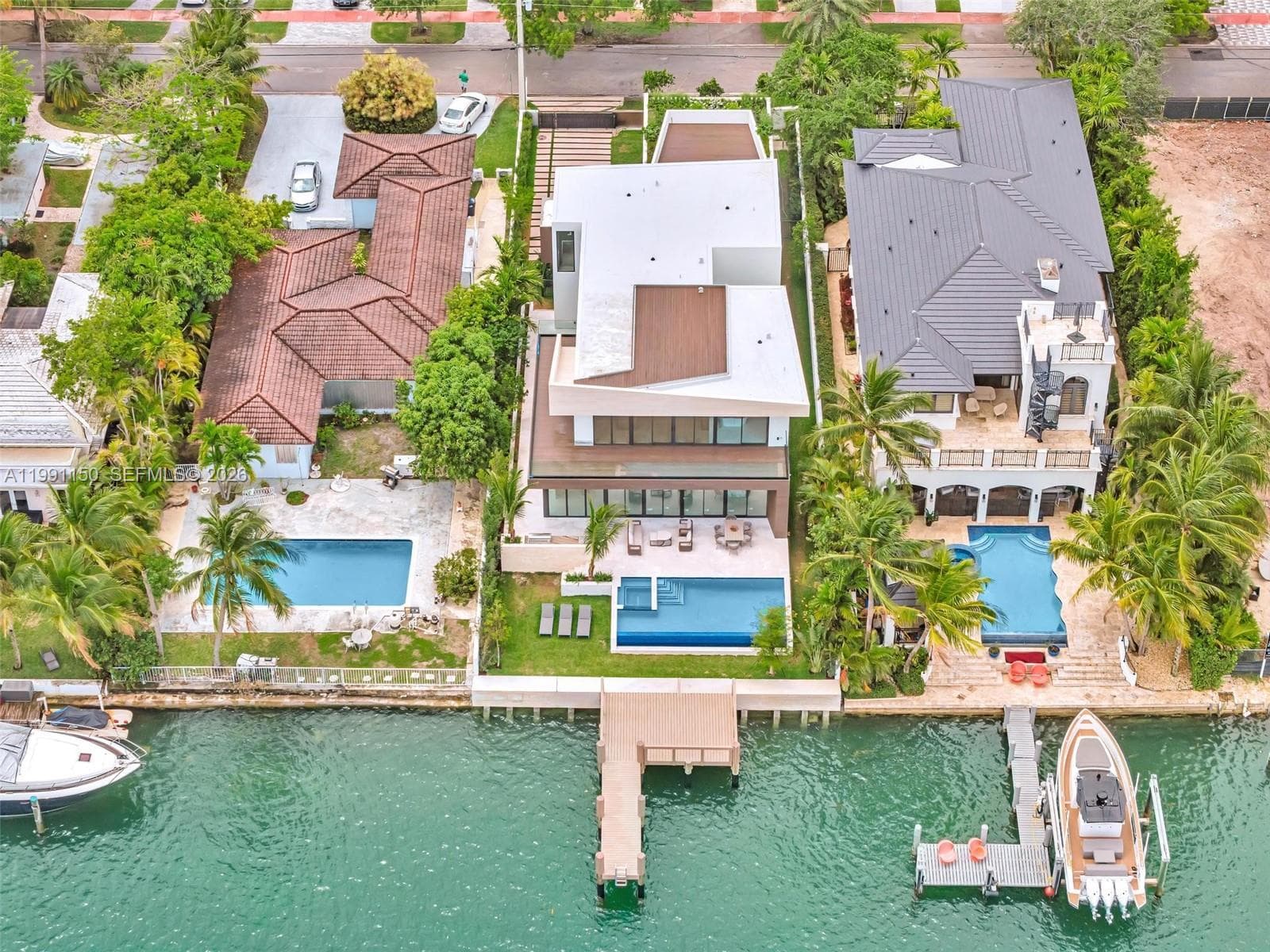 535 N Shore Dr photo 47