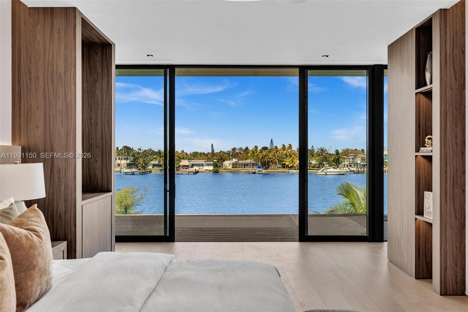 535 N Shore Dr photo 28