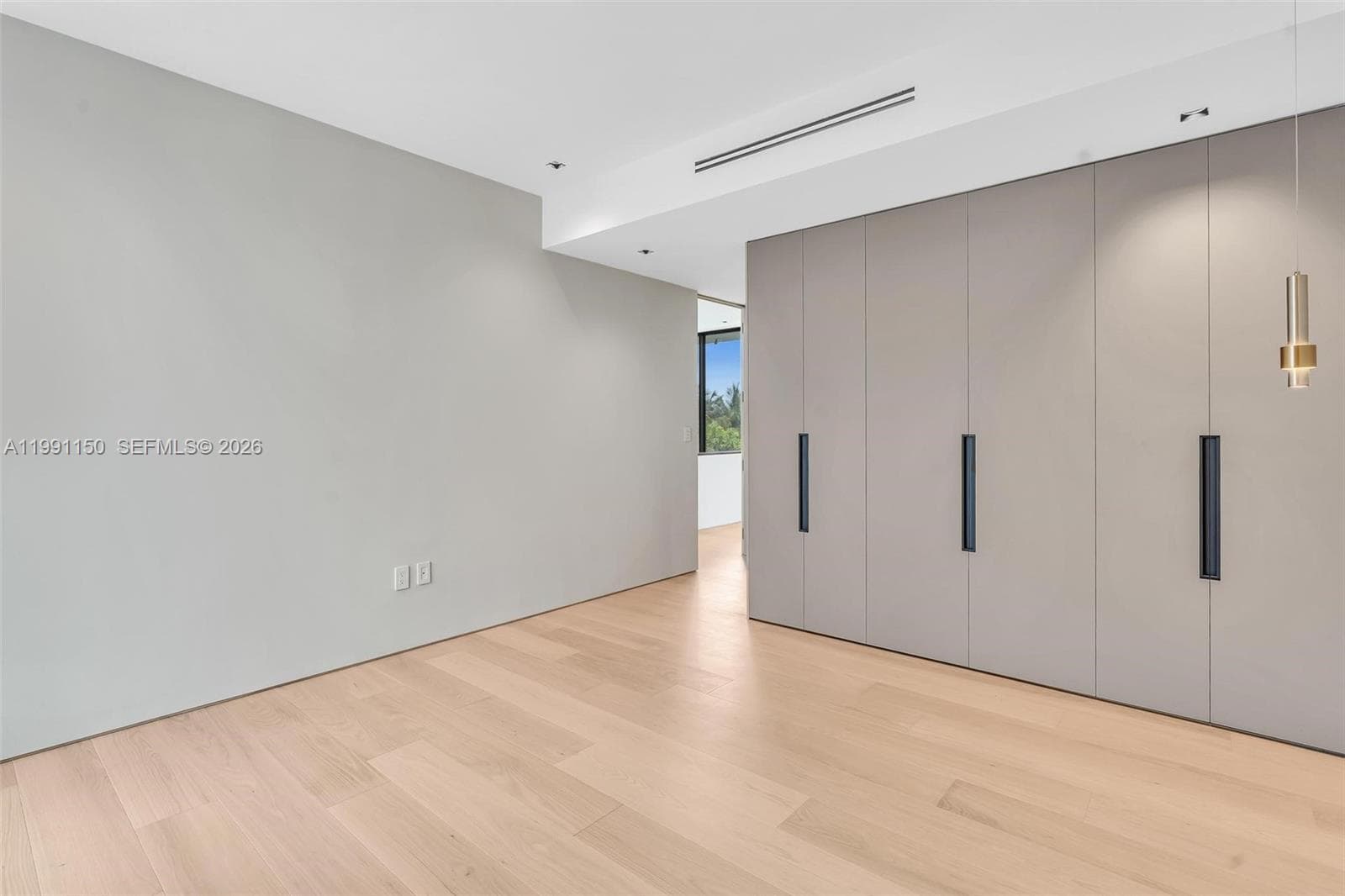 535 N Shore Dr photo 37
