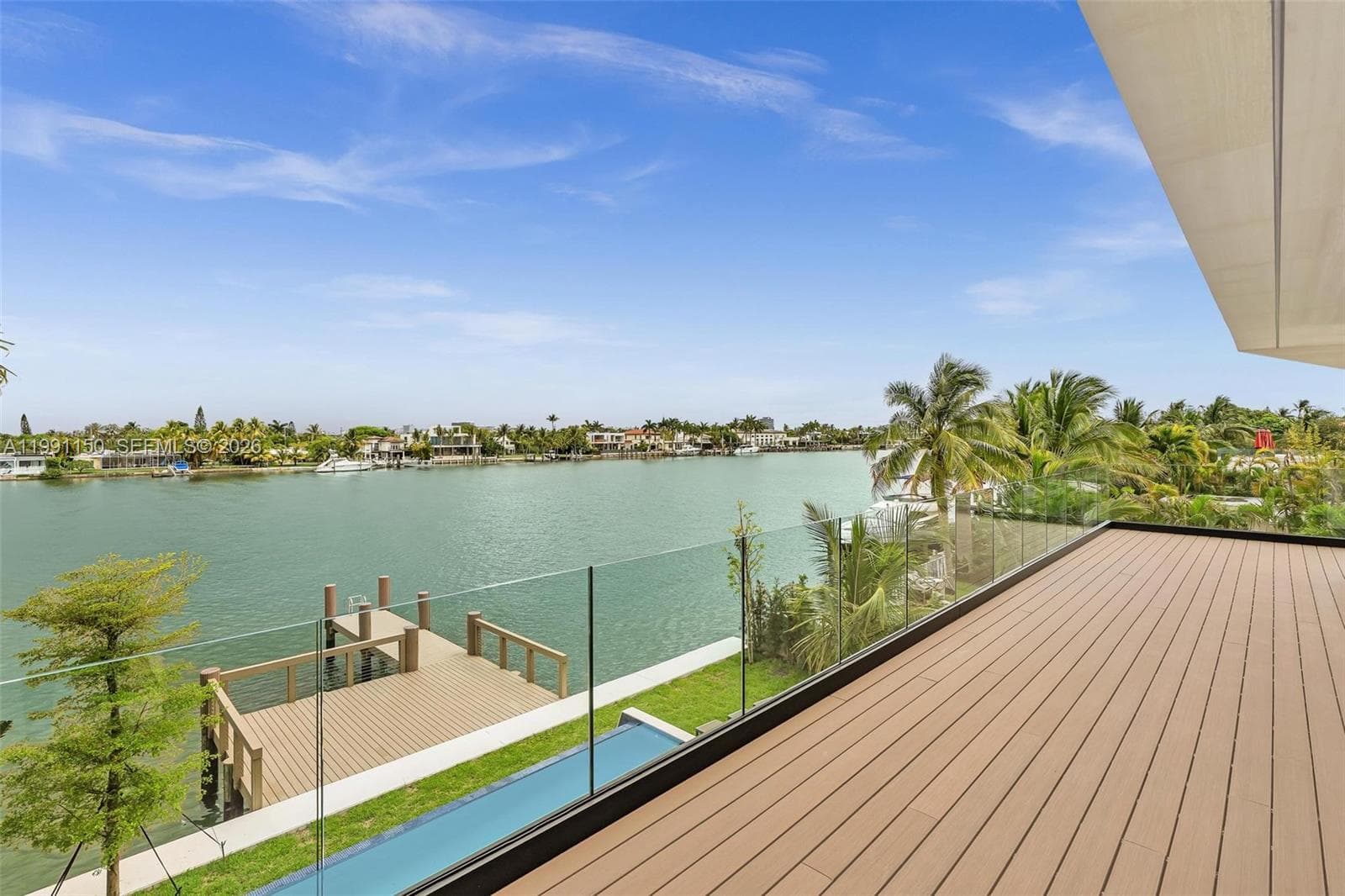 535 N Shore Dr photo 35