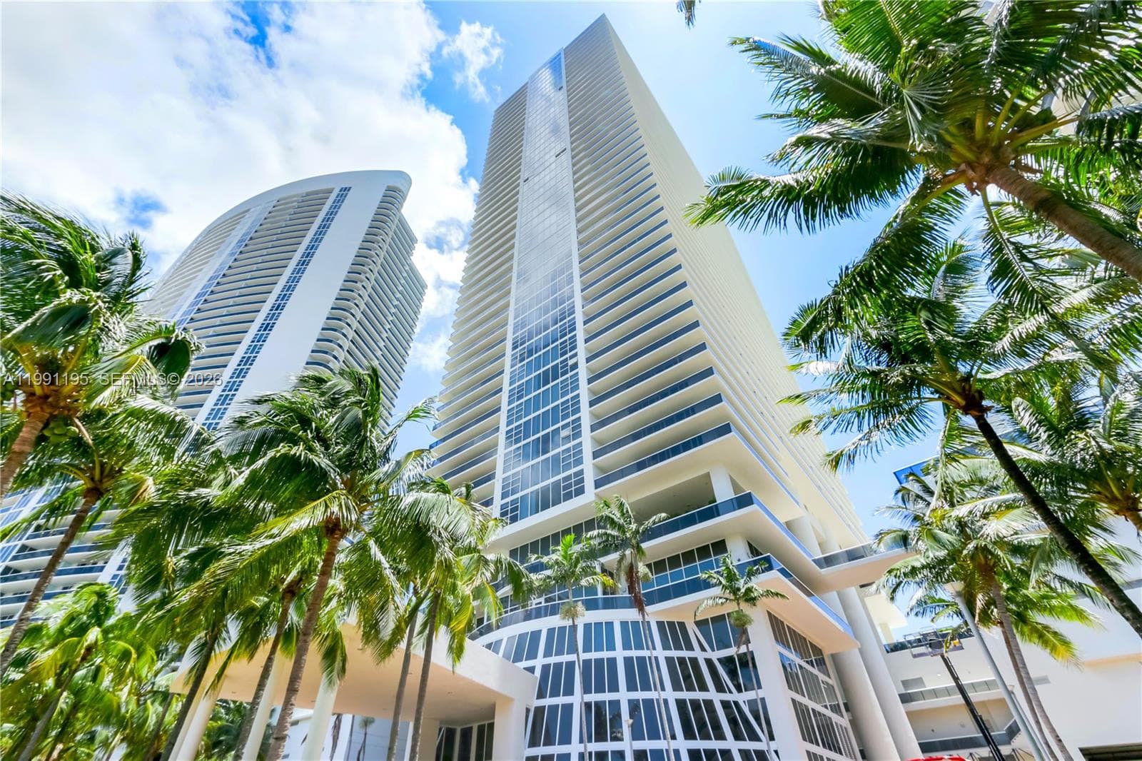 BEACH CLUB · #3804 in Hallandale Beach - Photo 2