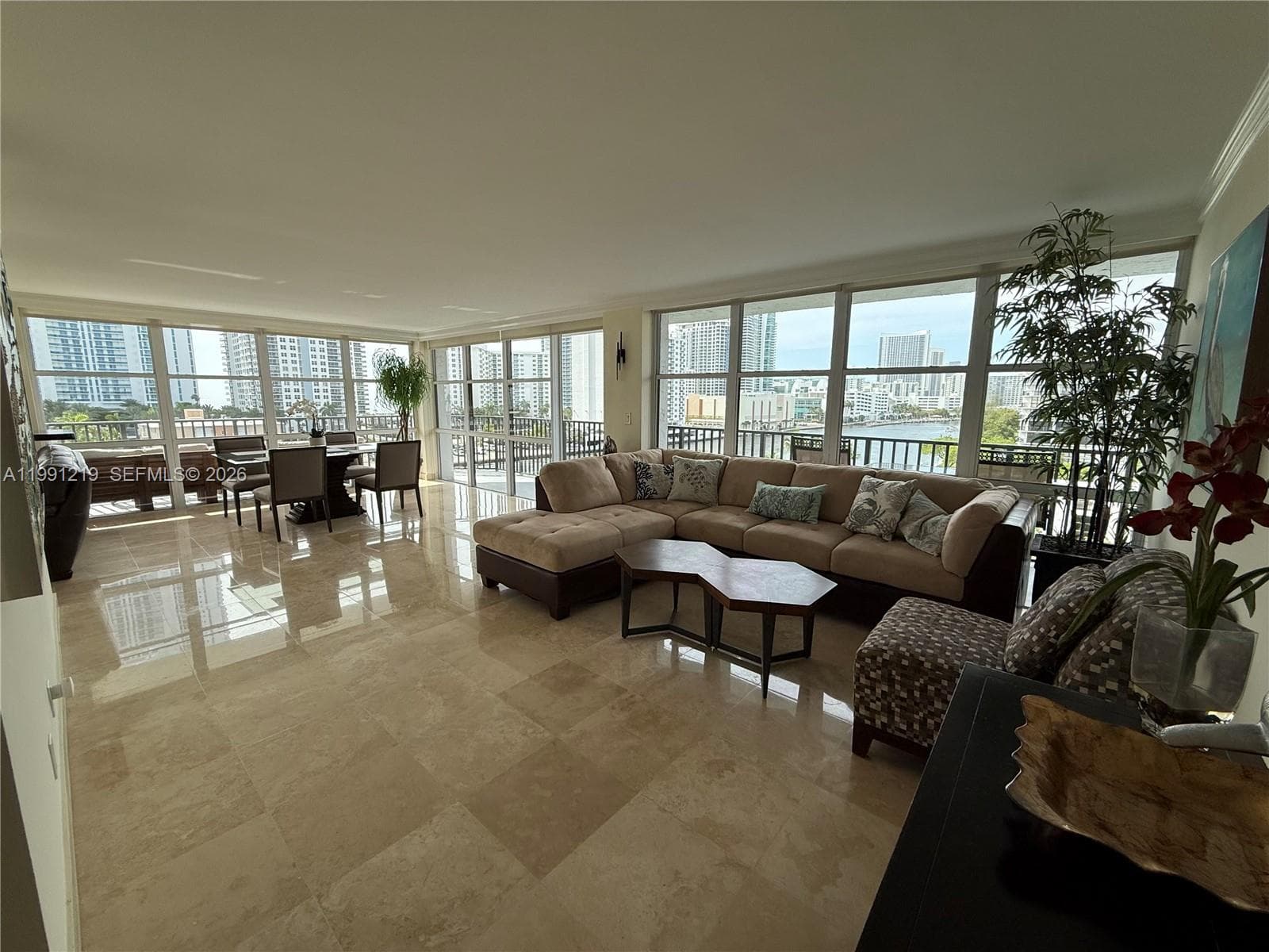 Oceanview Park Condo · #720 in Hallandale Beach - Photo 6