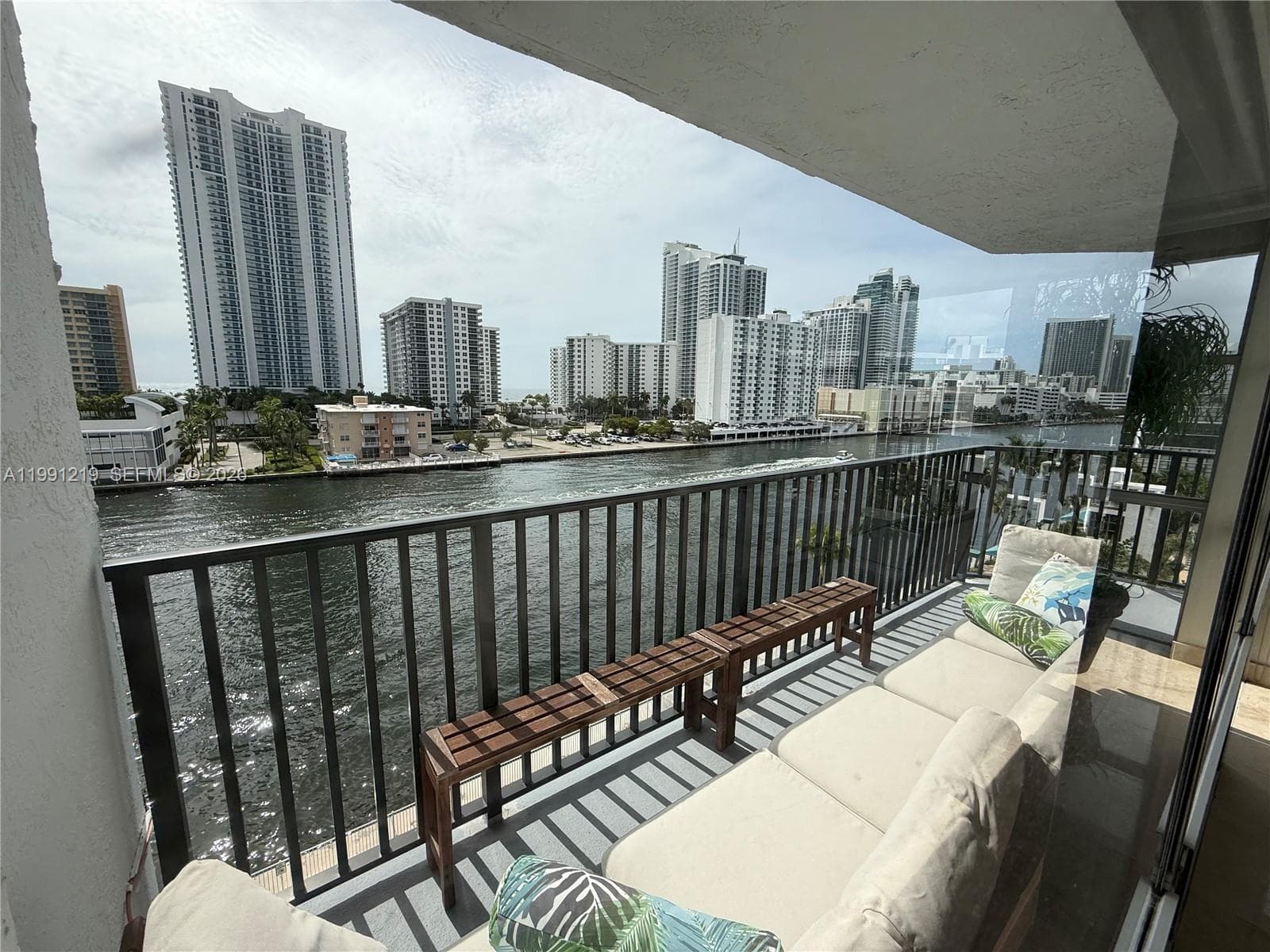 Oceanview Park Condo · #720 in Hallandale Beach - Photo 16