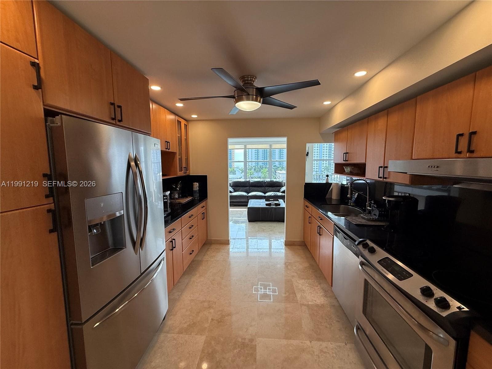 Oceanview Park Condo · #720 in Hallandale Beach - Photo 10
