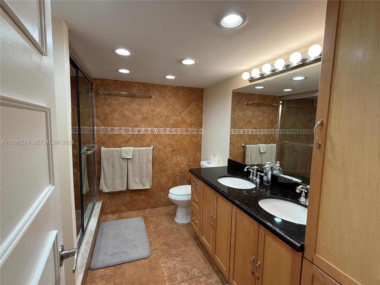 Oceanview Park Condo · #720 in Hallandale Beach - Photo 15