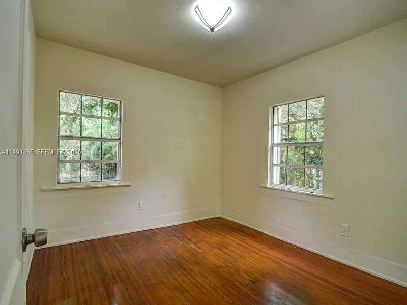 1507 Genoa St #0 photo 4