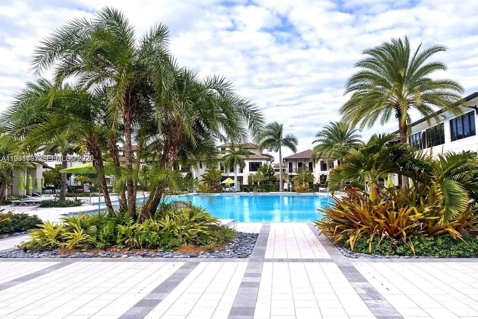 URBANA DORAL · #409 in Doral - Photo 2