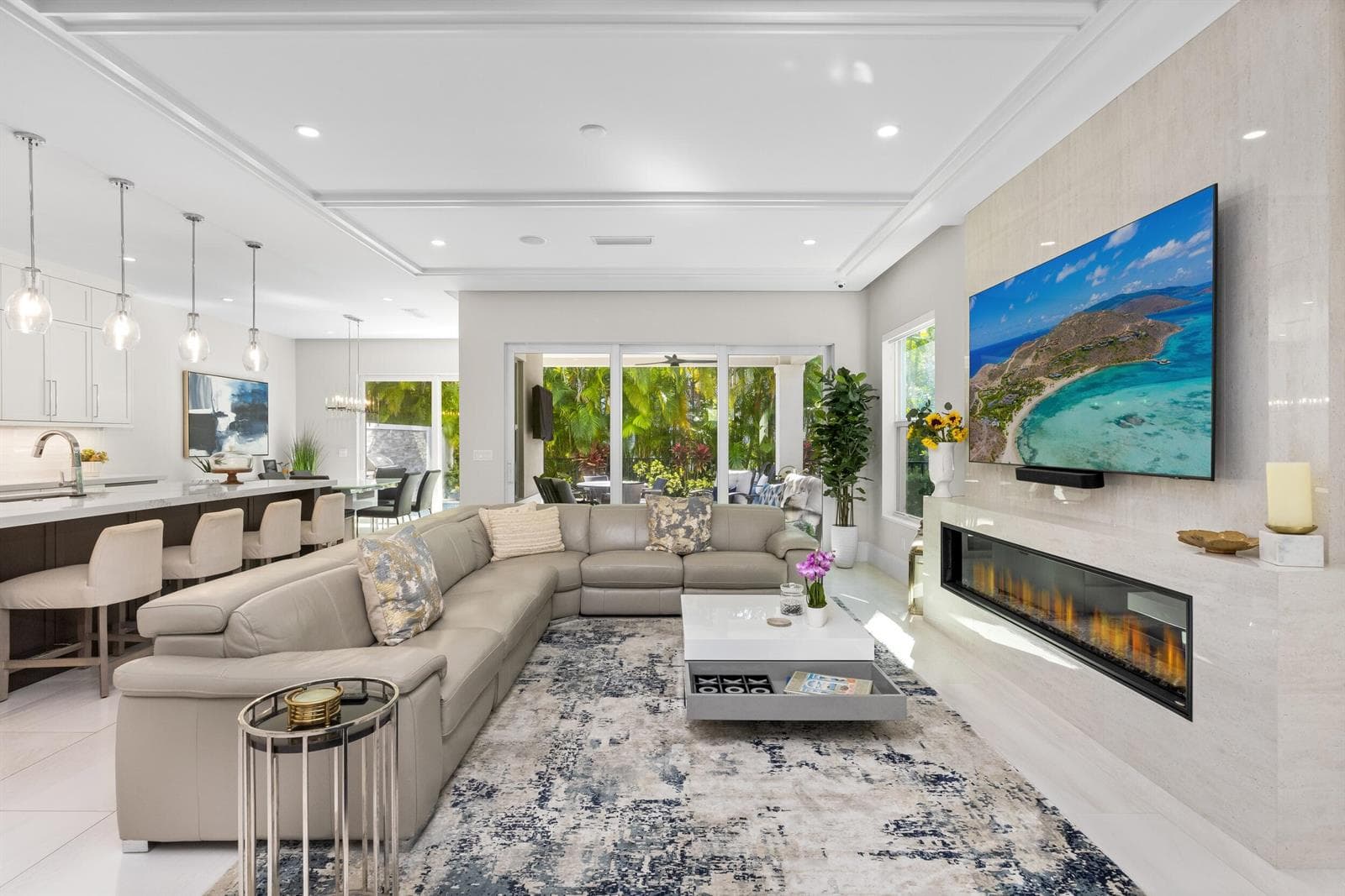 Living Area 3