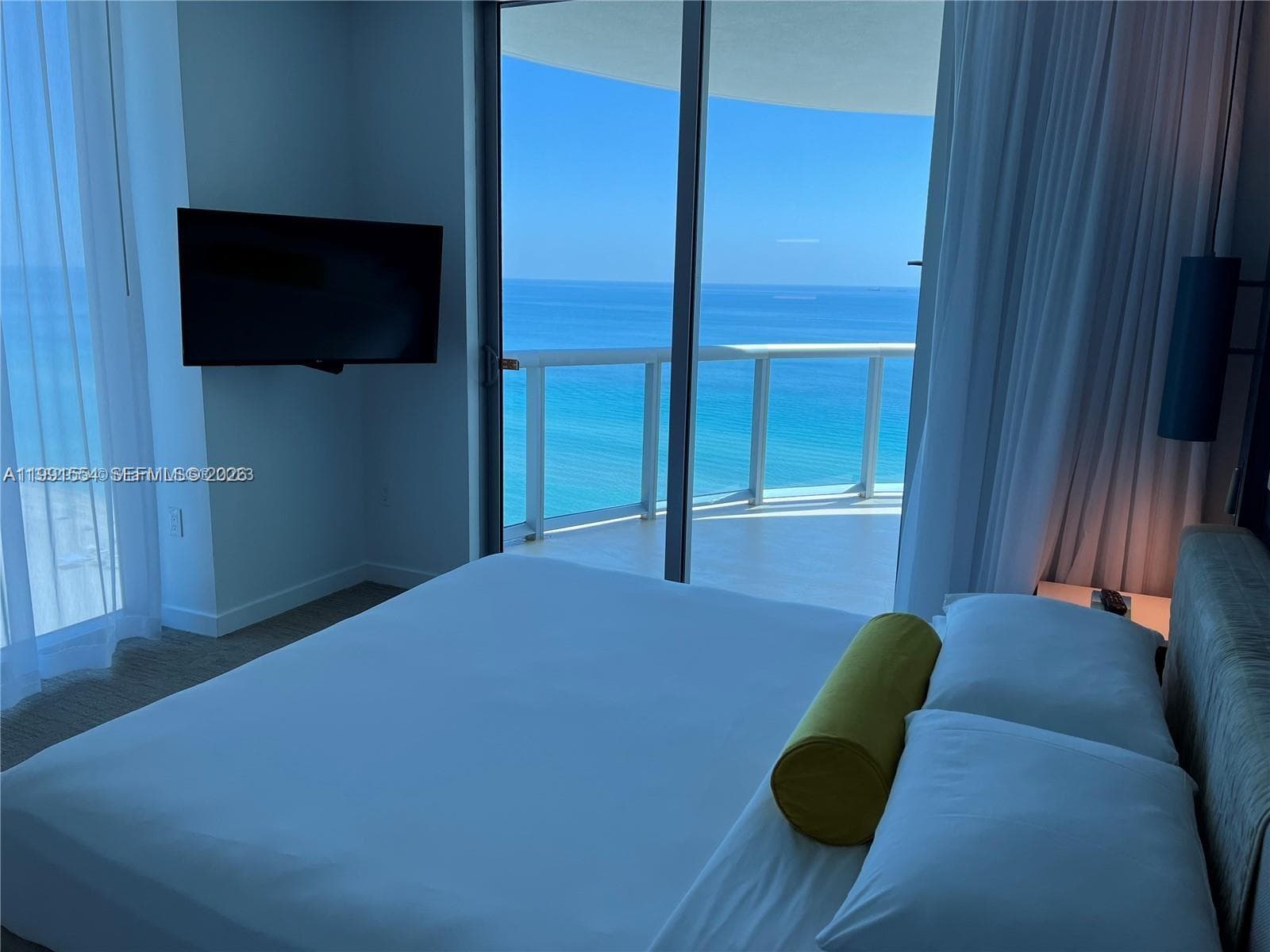 Sole on the Ocean · #1501 in Sunny Isles Beach - Photo 2