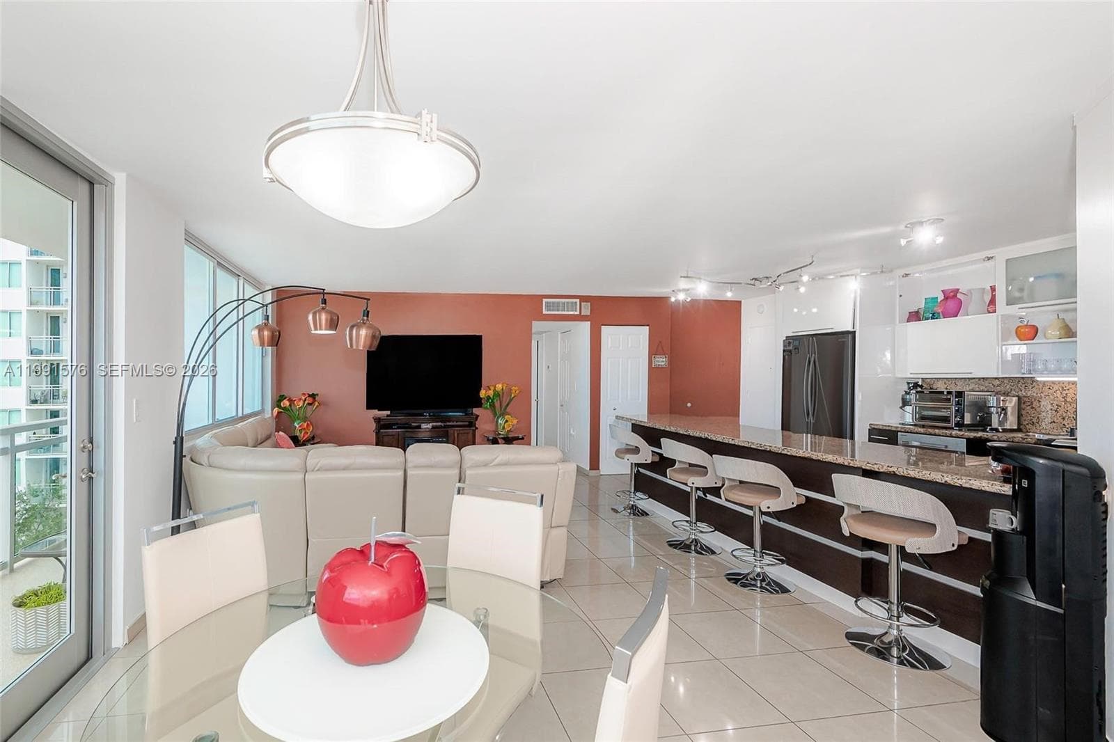 Burleigh House · #625 in Miami Beach - Photo 7