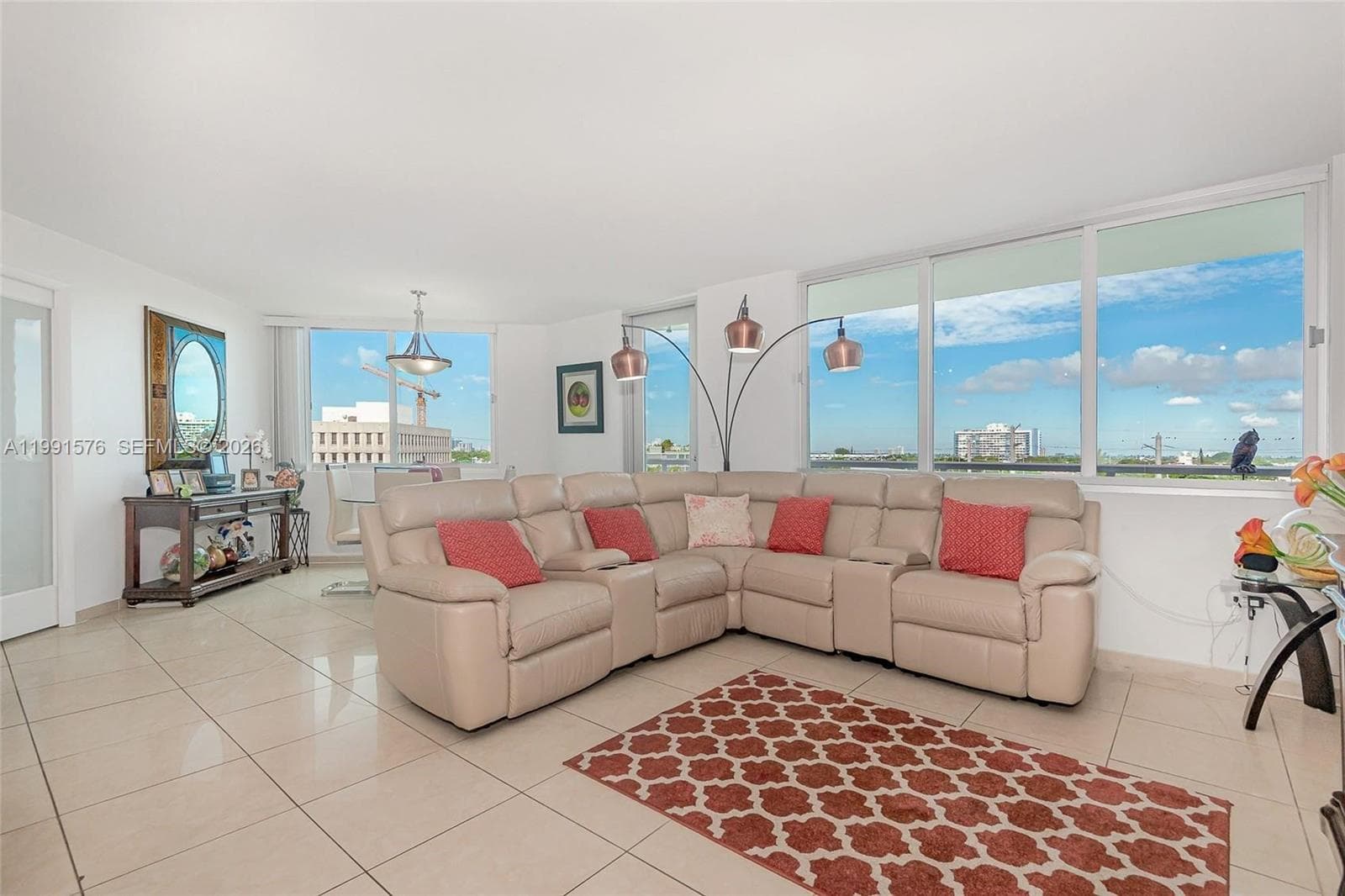 Burleigh House · #625 in Miami Beach - Photo 9