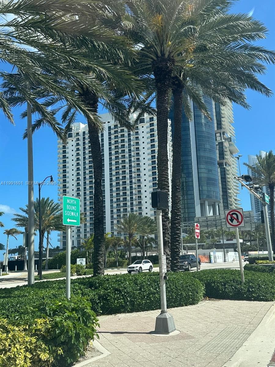 Marenas Resort · #802 in Sunny Isles Beach - Photo 5