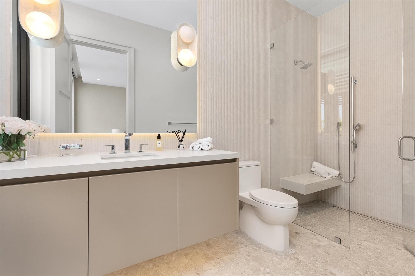 Guest Bath 1