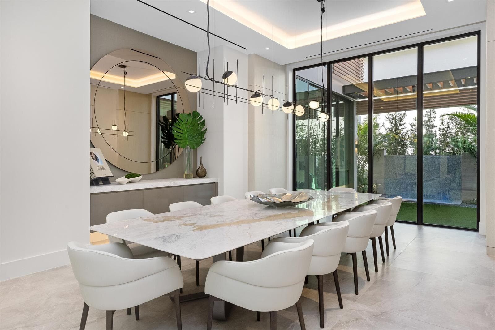 Dining 2