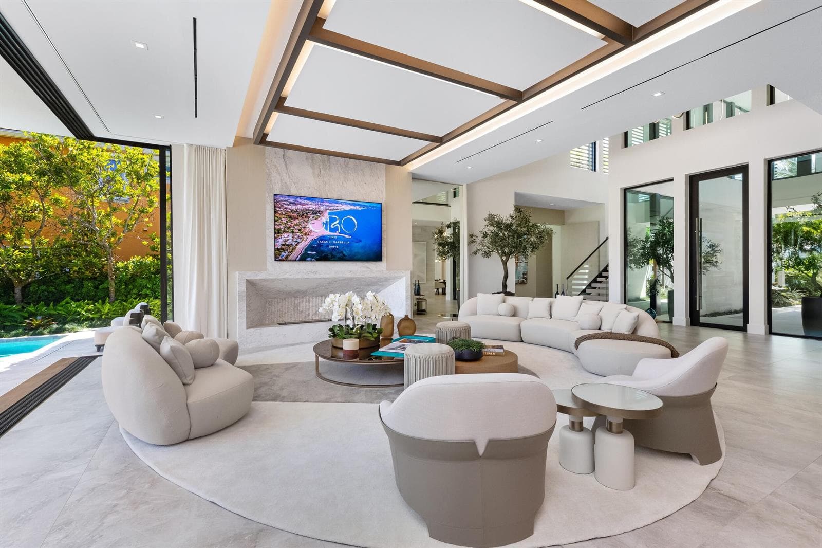 Living Area 2