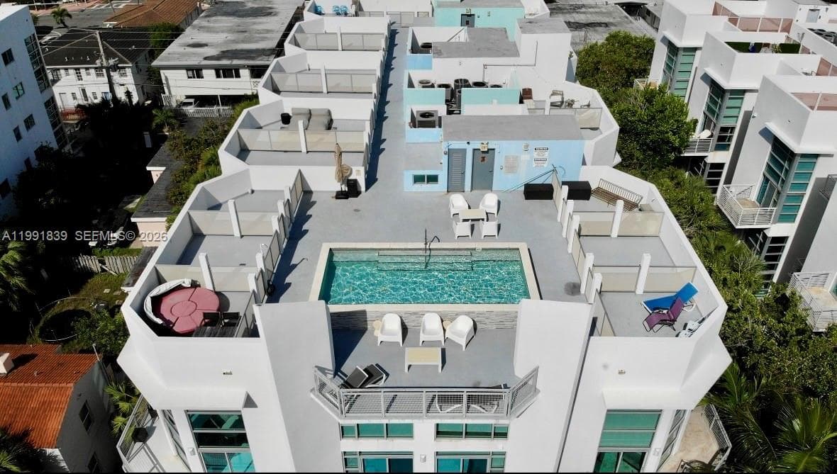 VILAZUL SEASIDE · #16 in Miami Beach - Photo 26