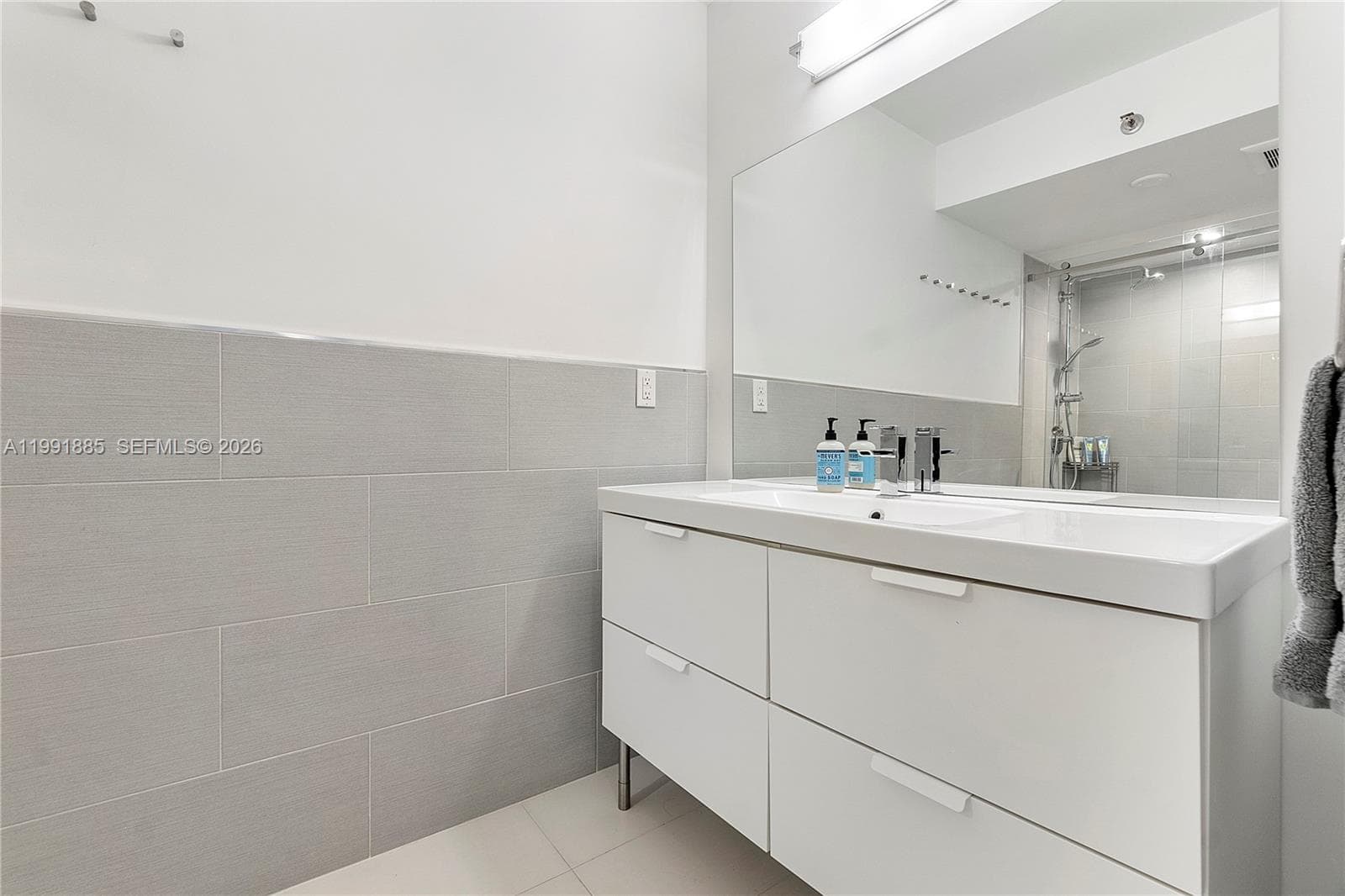 HILLSBORO OCEAN CLUB COND · #510 in Hillsboro Beach - Photo 17