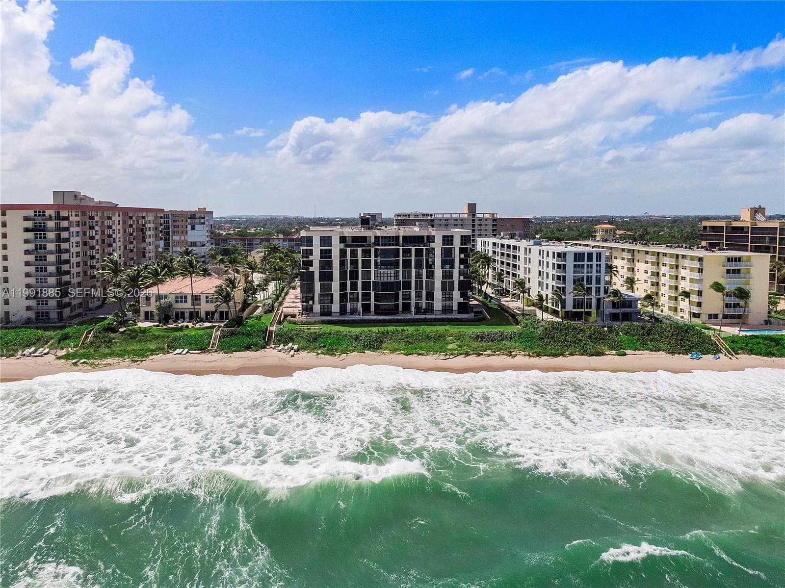 HILLSBORO OCEAN CLUB COND · #510 in Hillsboro Beach - Photo 38