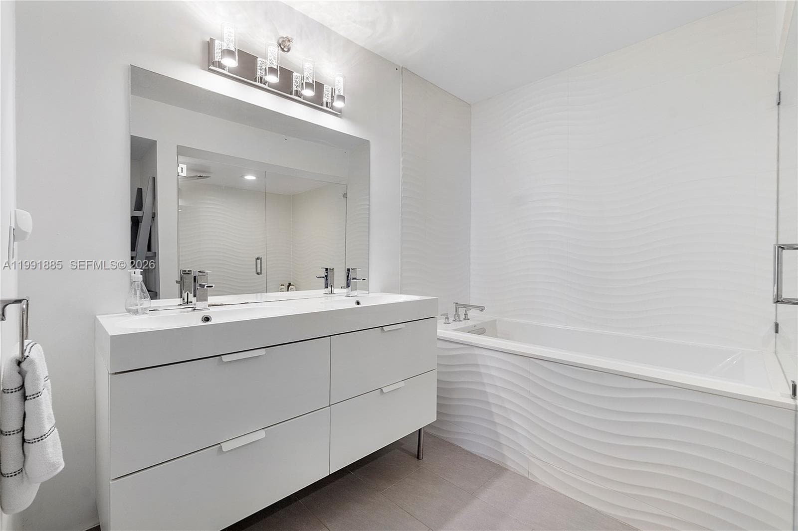 HILLSBORO OCEAN CLUB COND · #510 in Hillsboro Beach - Photo 18