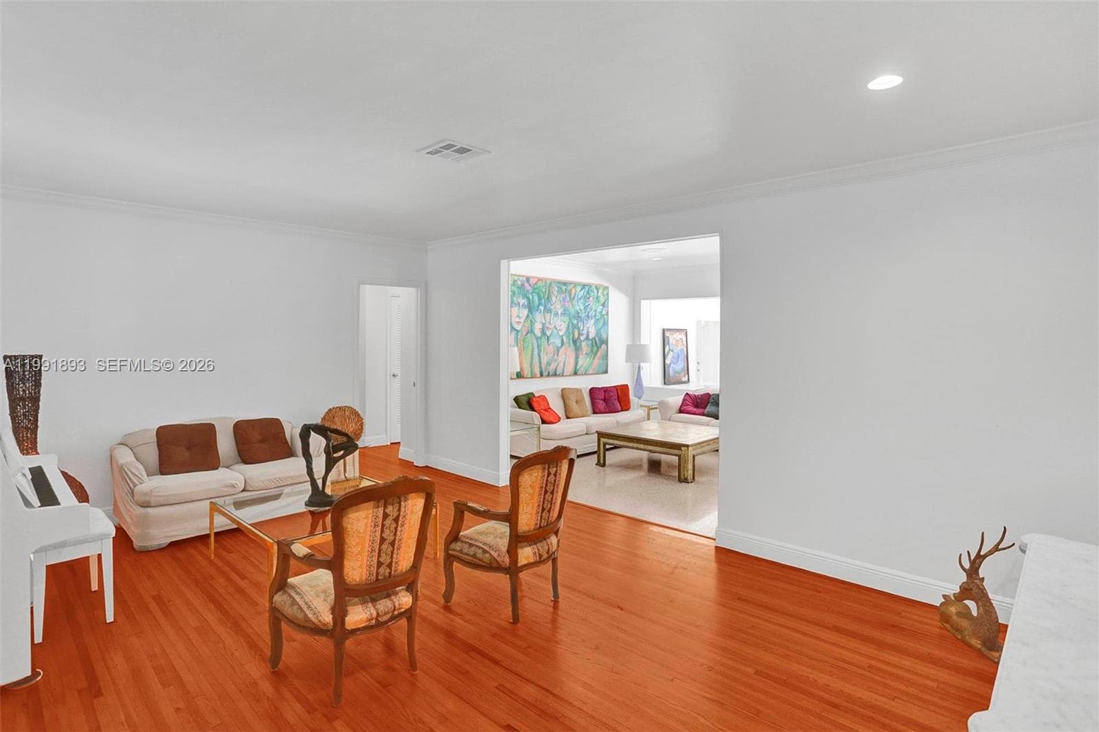 3920 Monserrate St photo 10