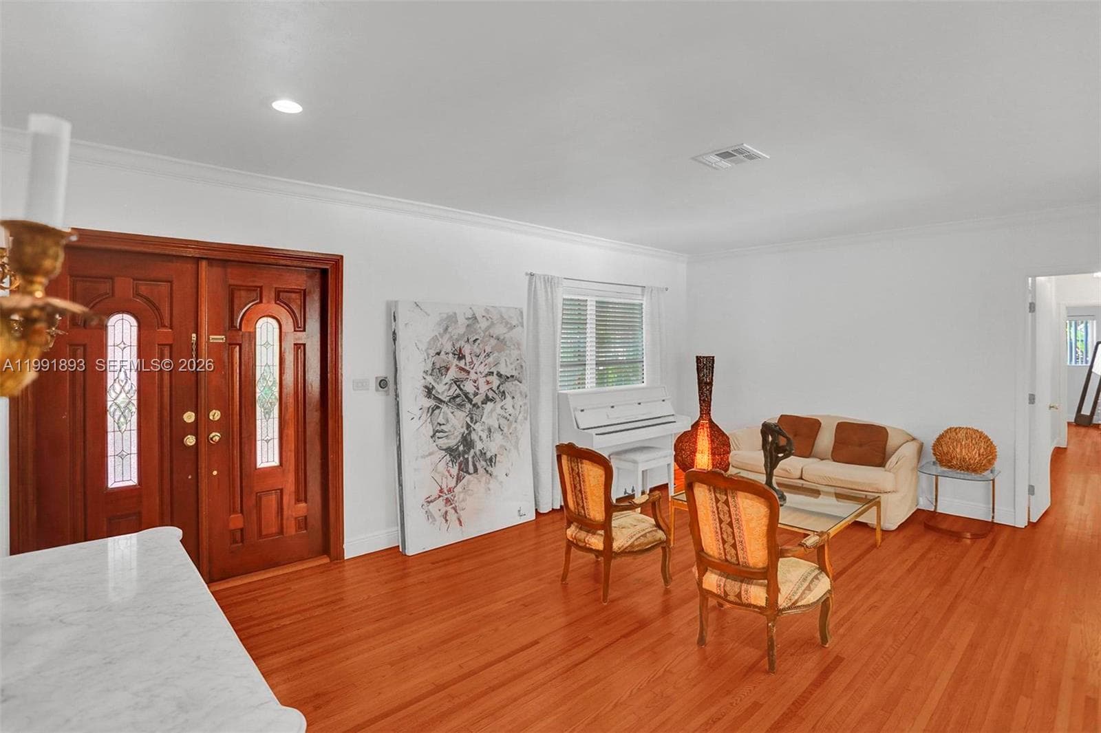 3920 Monserrate St photo 8