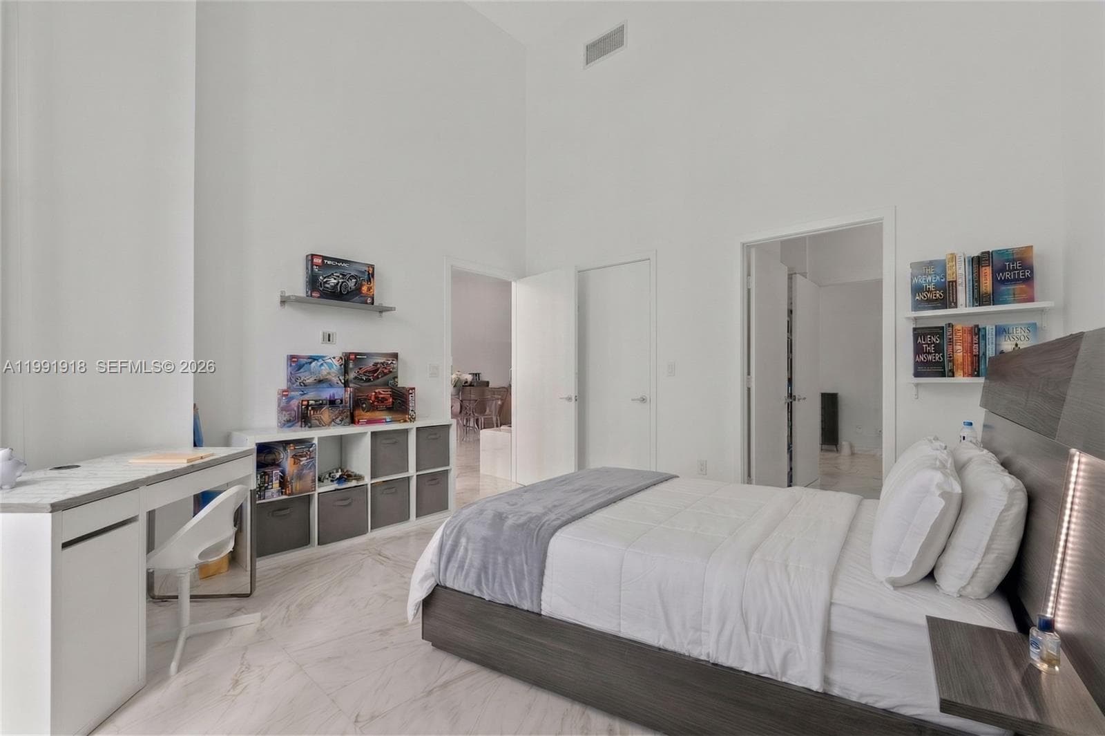 Icon Brickell I · #2209 in Miami - Photo 27