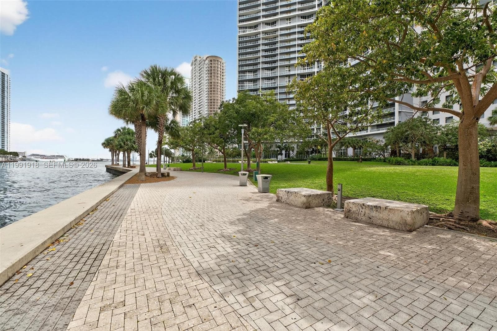 Icon Brickell I · #2209 in Miami - Photo 38