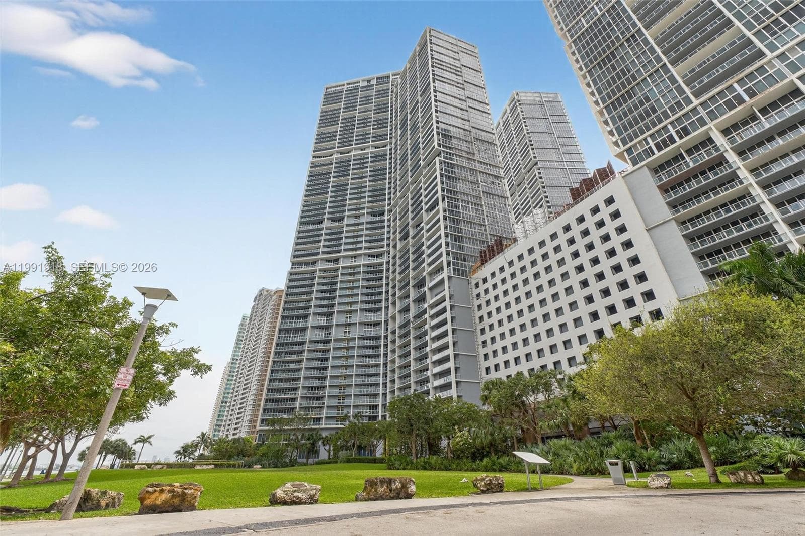 Icon Brickell I · #2209 in Miami - Photo 37