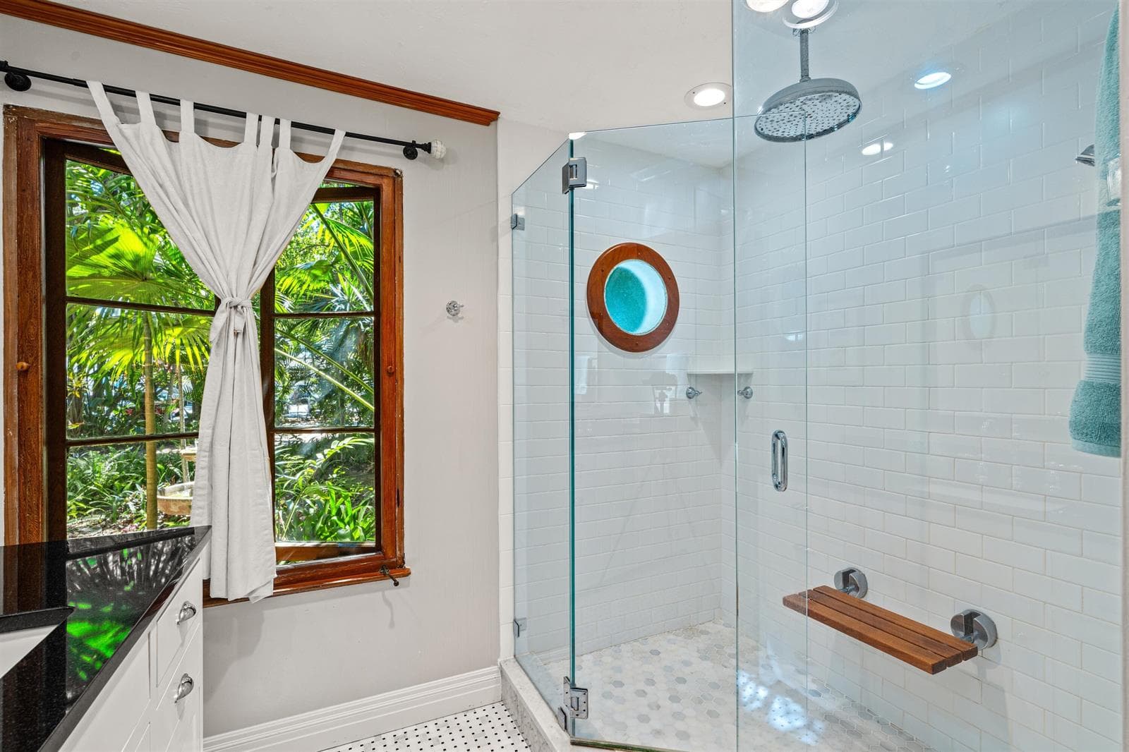 PRIMARY_BATHROOM_SHOWER_DETAIL_DT