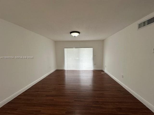 MILLER LAKE CONDO · #2R in Miami - Photo 8