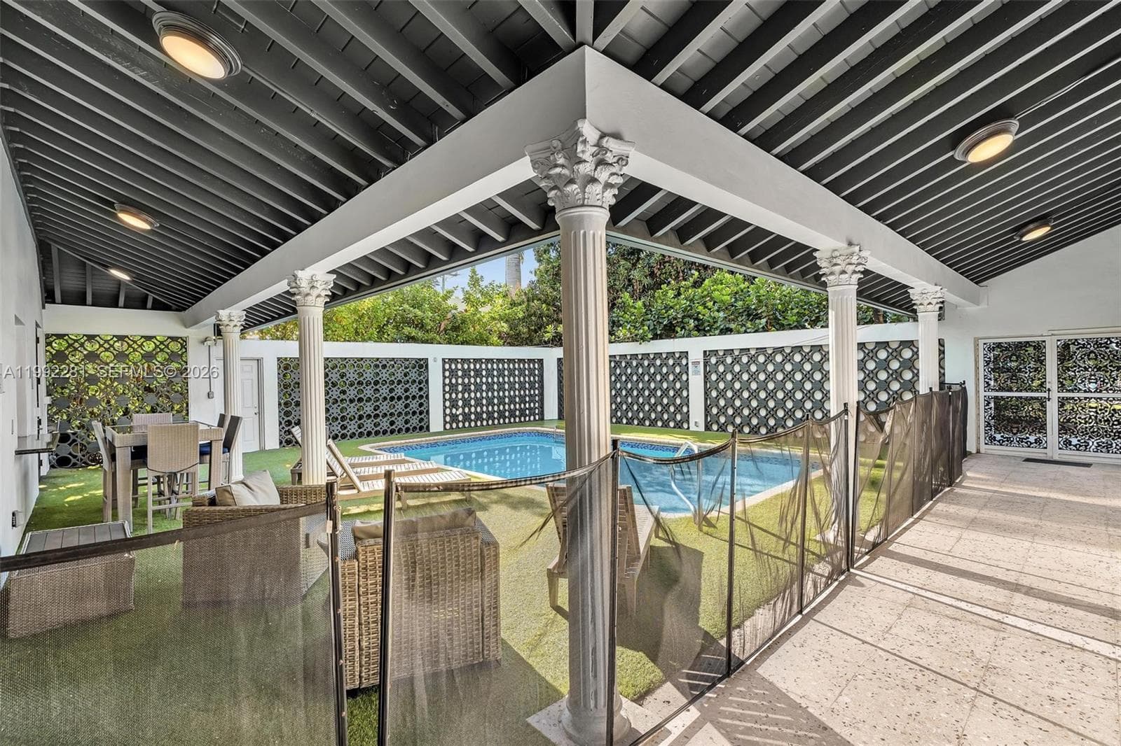 472 Sunset Dr photo 86