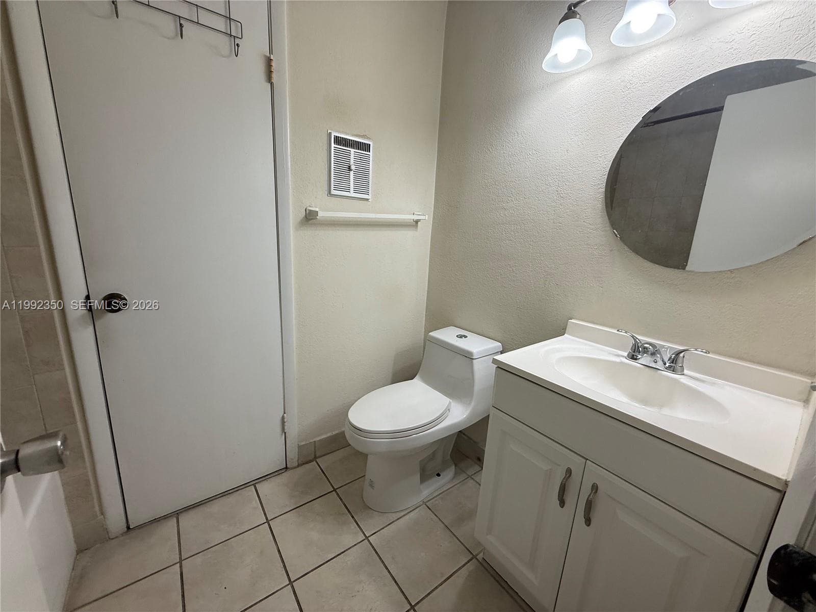 LAKESHORE CONDO #5 · #800I in Homestead - Photo 7
