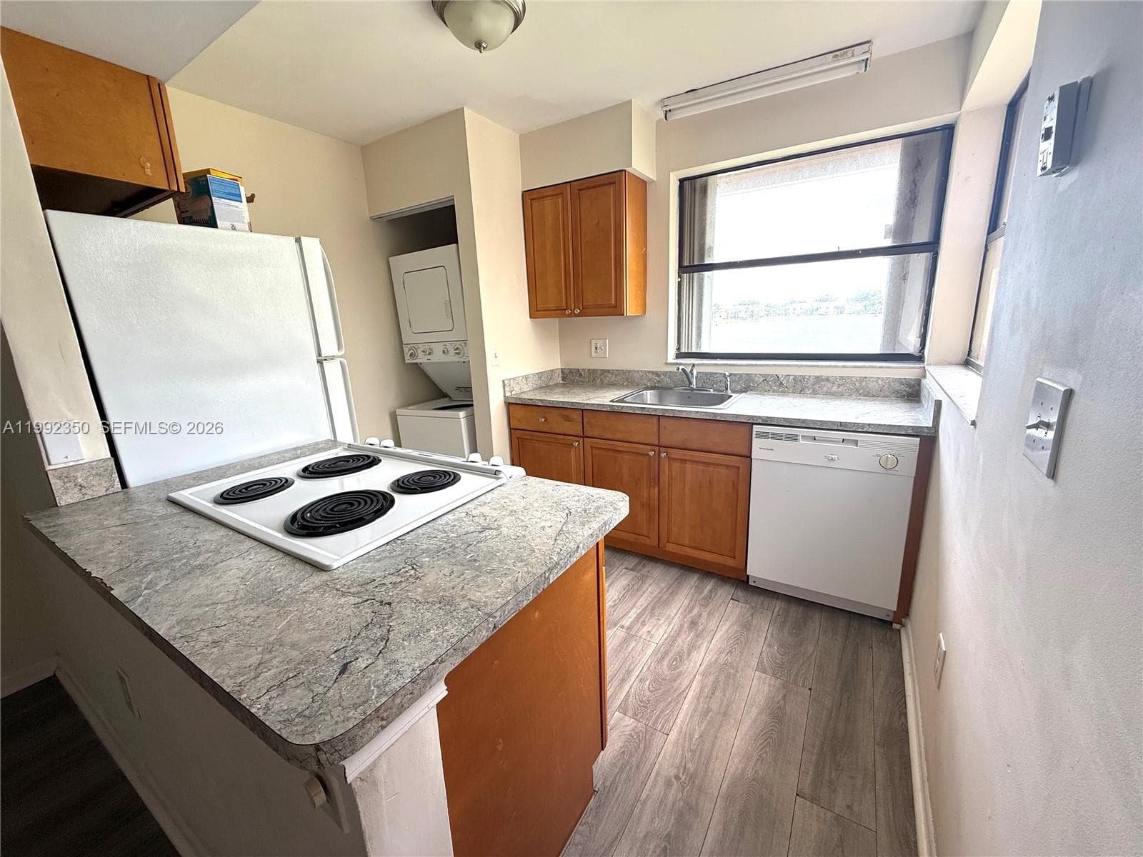 LAKESHORE CONDO #5 · #800I in Homestead - Photo 3