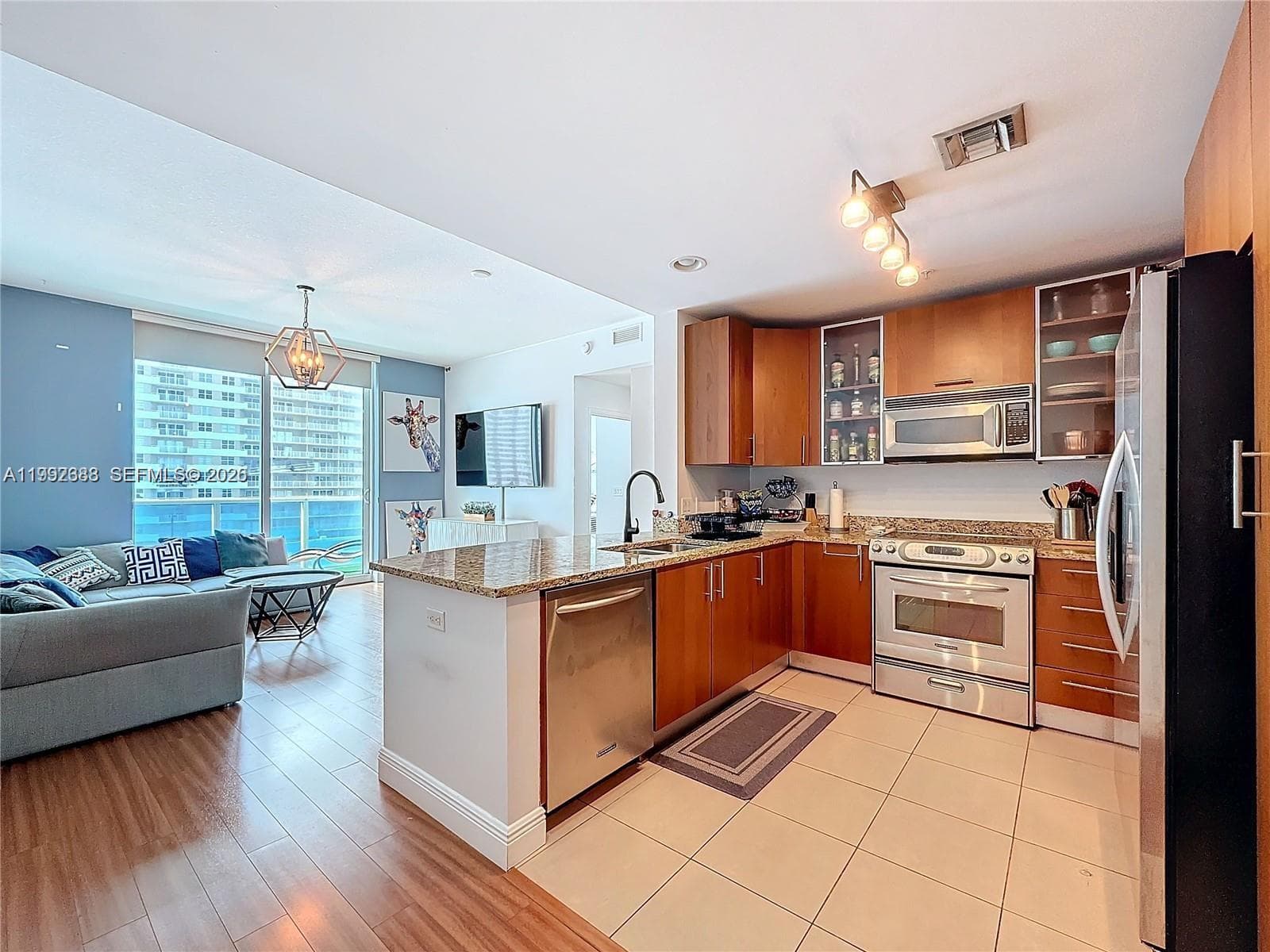 OCEAN MARINE YACHT CLUB C · #605 in Hallandale Beach - Photo 11