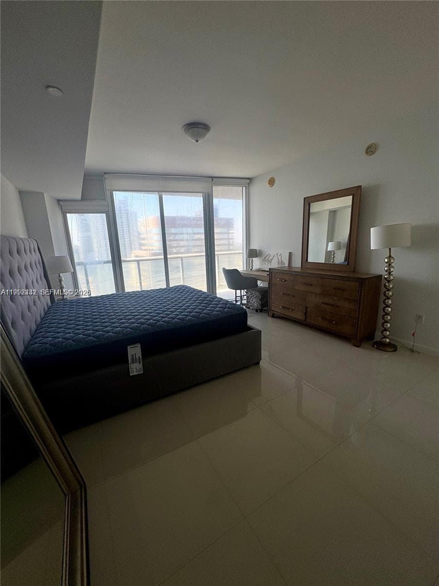 Icon Brickell II · #3909 in Miami - Photo 8
