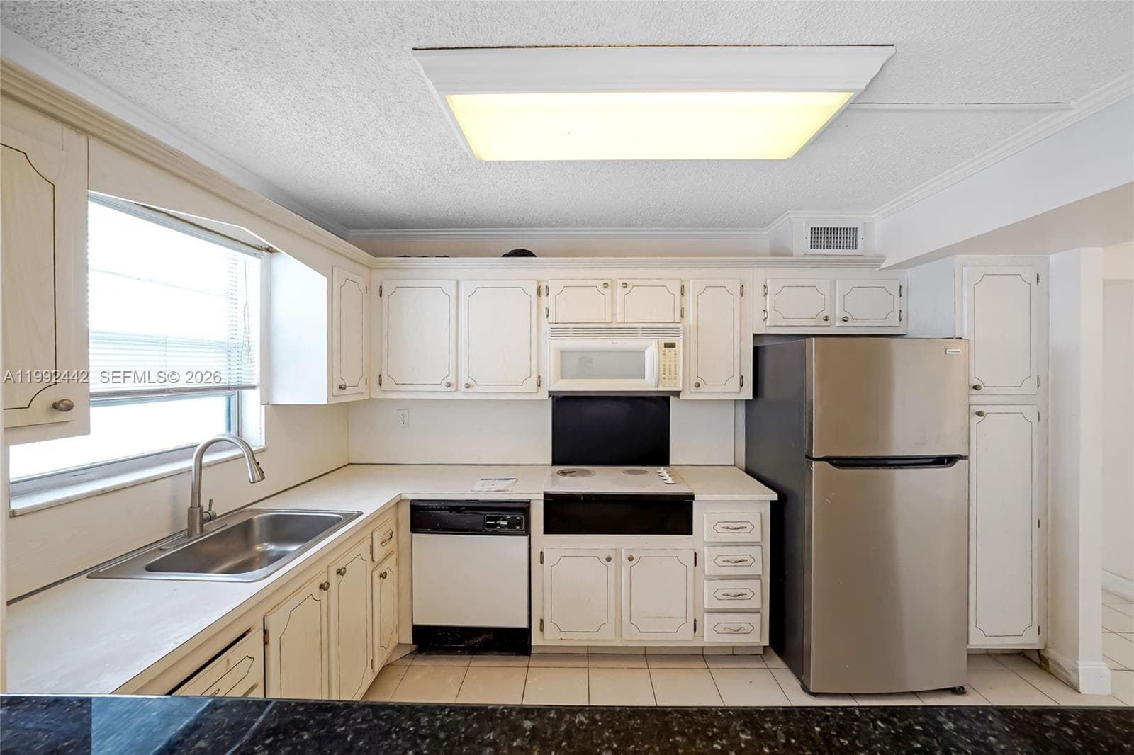 GOLDEN SURF TOWERS CONDO · #1214 in Hallandale Beach - Photo 8