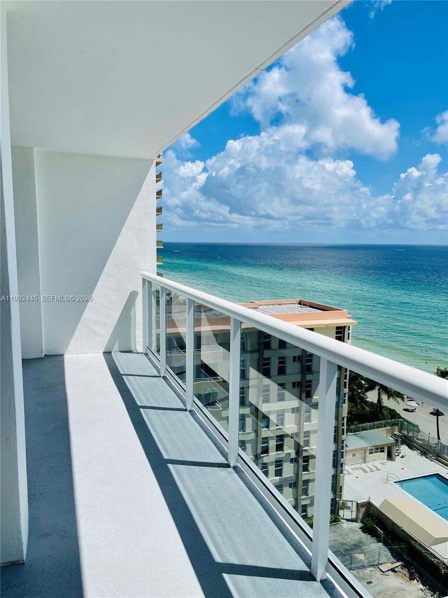 PARKER TOWER CONDO · #1105 in Hallandale Beach - Photo 1