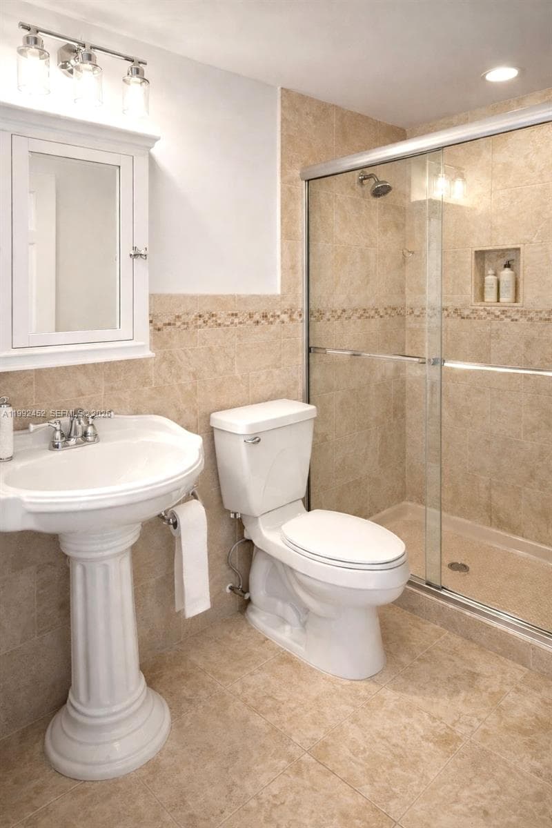 Fairways Royale · #501 in Hallandale Beach - Photo 8
