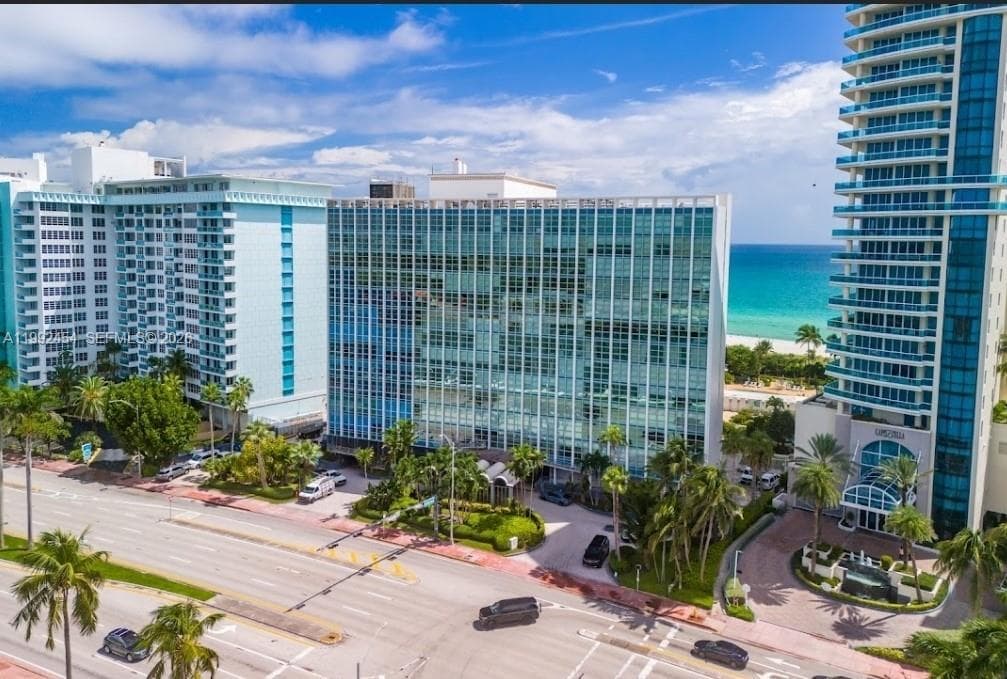 CRYSTAL HOUSE CONDO · #2K in Miami Beach - Photo 2