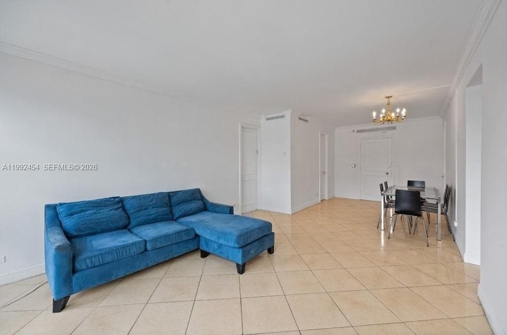 CRYSTAL HOUSE CONDO · #2K in Miami Beach - Photo 4