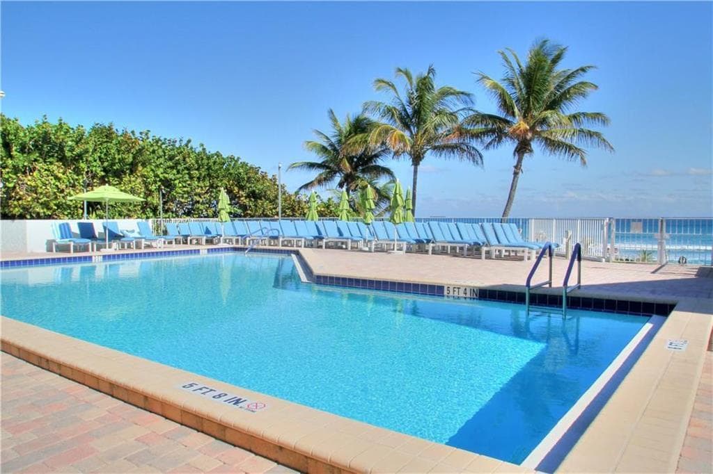 beach pool
