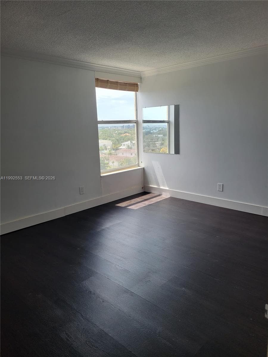KEYSTONE TOWERS CONDO · #904 in North Miami - Photo 9