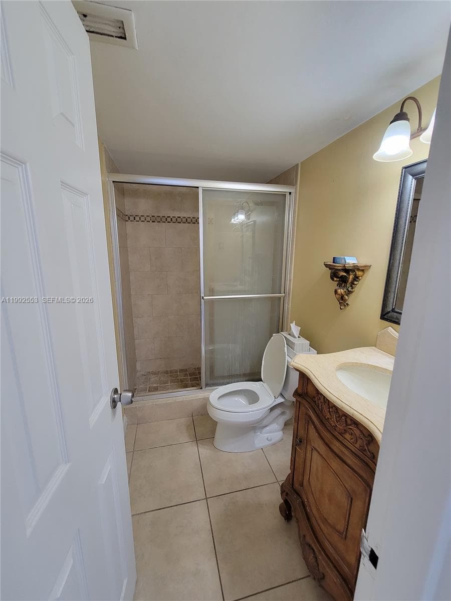 KEYSTONE TOWERS CONDO · #904 in North Miami - Photo 14